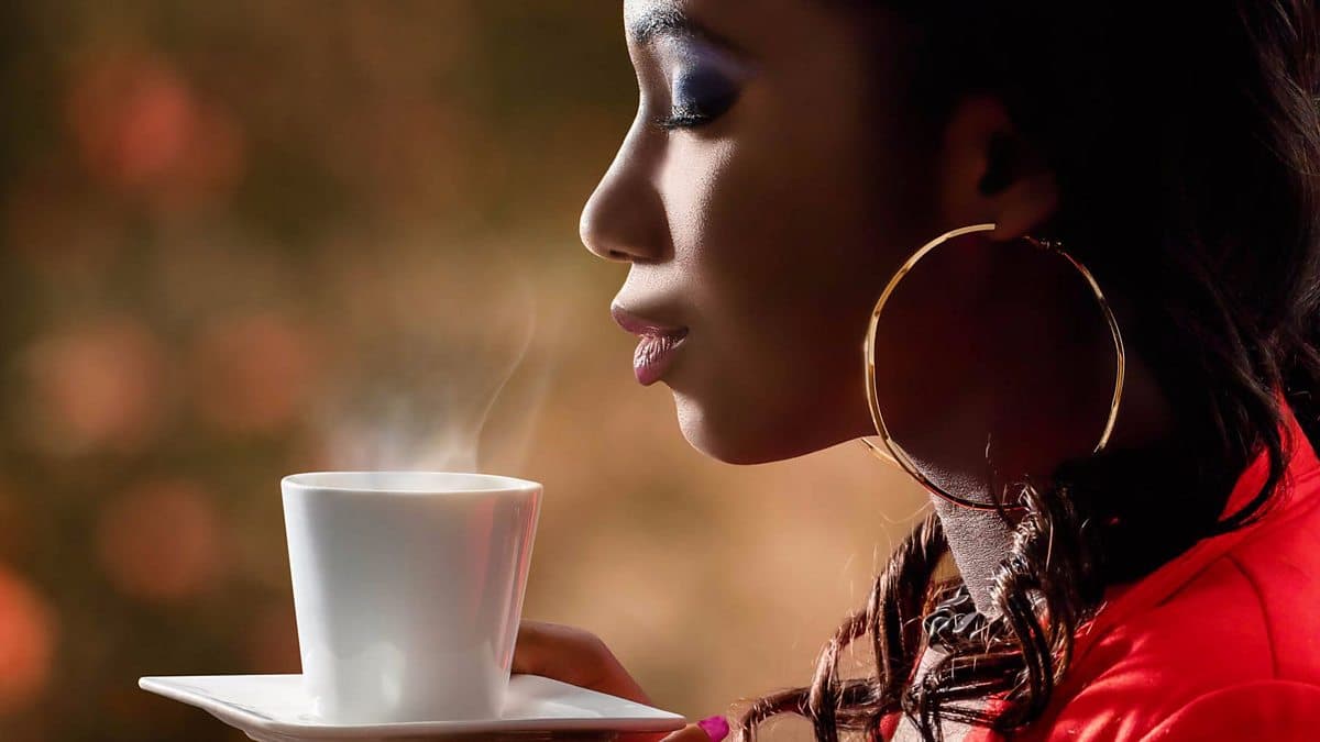 6 Minute English / The smell of coffee