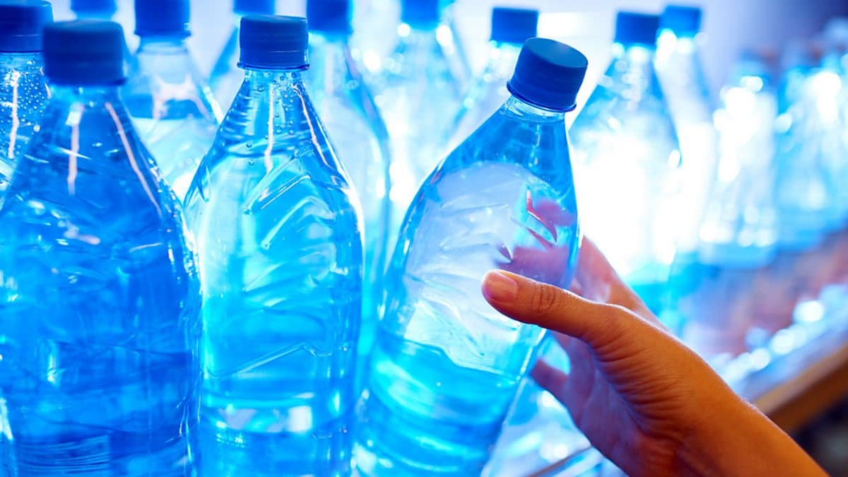 6 Minute English / Why pay for bottled water?