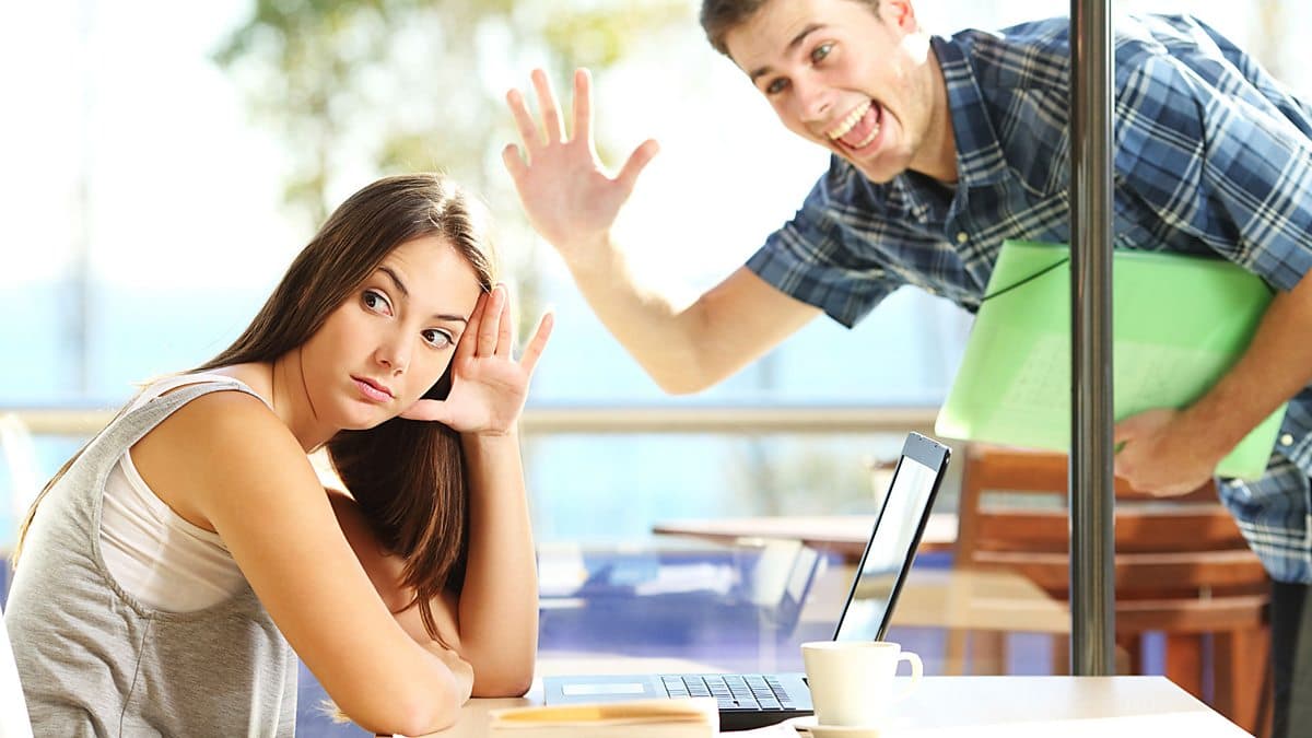 6 Minute English / Why do we feel awkward?