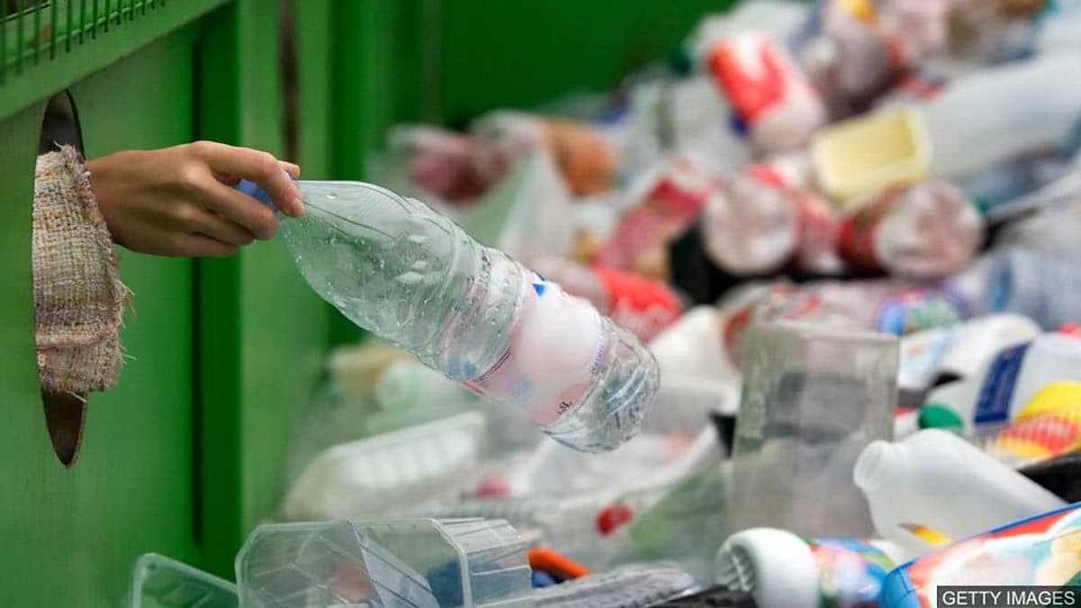 The English We Speak / Plastic footprint